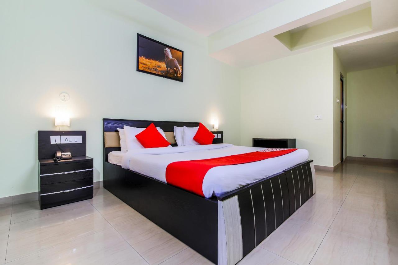 מדגאון Oyo 24761 All Seasons Guest House מראה חיצוני תמונה