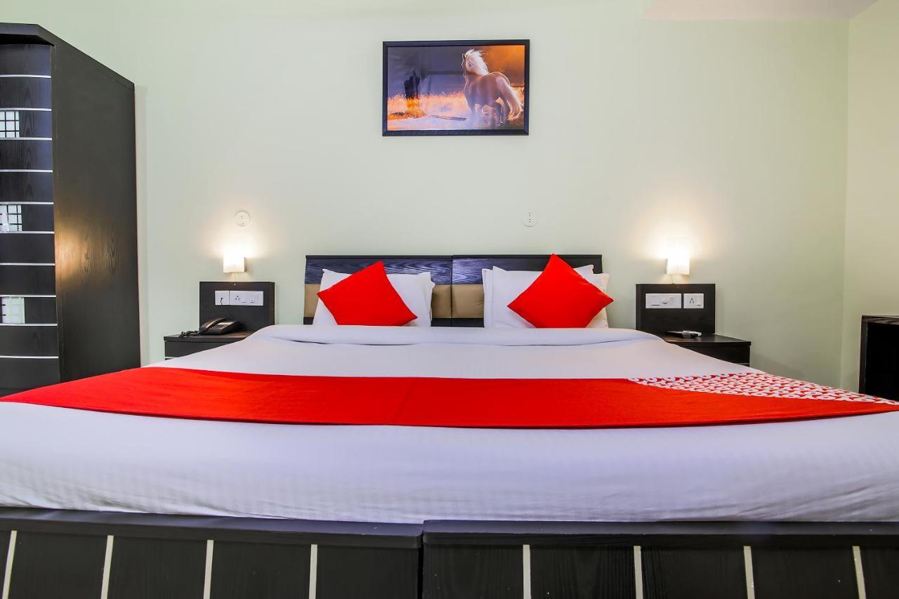 מדגאון Oyo 24761 All Seasons Guest House מראה חיצוני תמונה